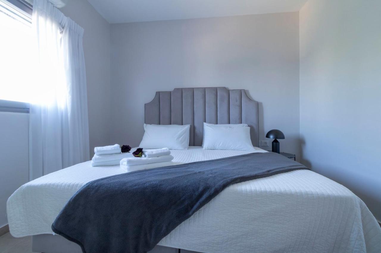The Haneviim Suites - Isrentals Yerusalem Bagian luar foto