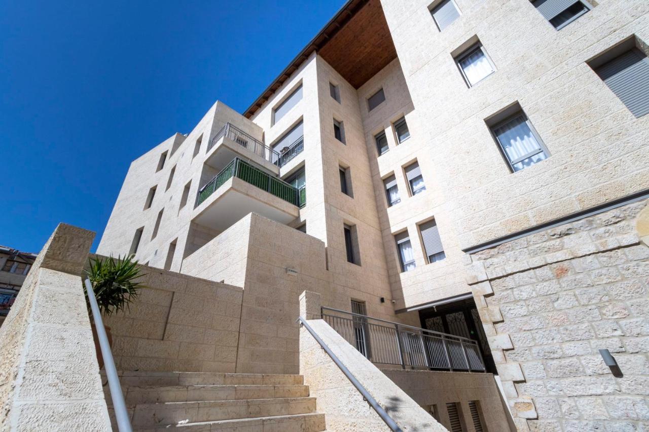 The Haneviim Suites - Isrentals Yerusalem Bagian luar foto