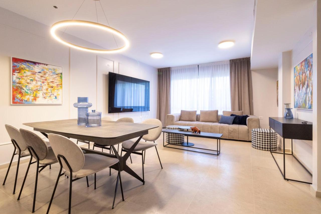 The Haneviim Suites - Isrentals Yerusalem Bagian luar foto