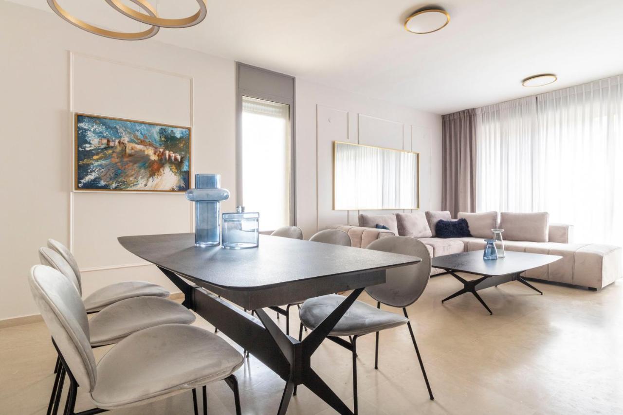 The Haneviim Suites - Isrentals Yerusalem Bagian luar foto