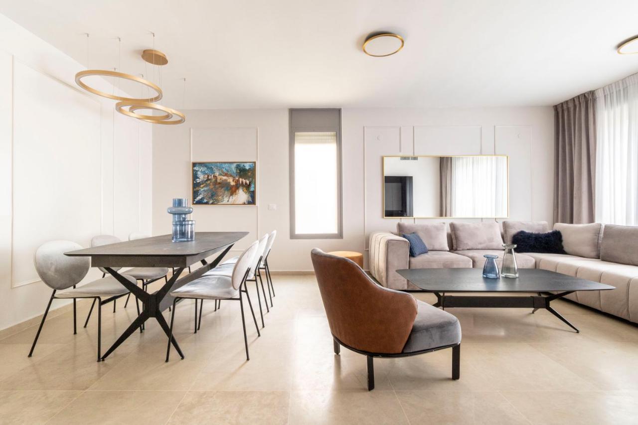 The Haneviim Suites - Isrentals Yerusalem Bagian luar foto