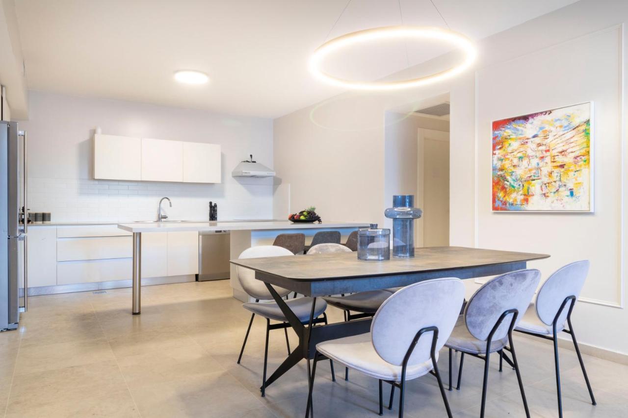 The Haneviim Suites - Isrentals Yerusalem Bagian luar foto